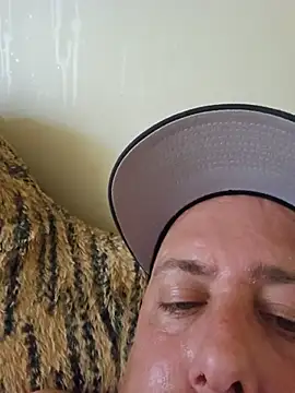 heterohotguy78 webcam show