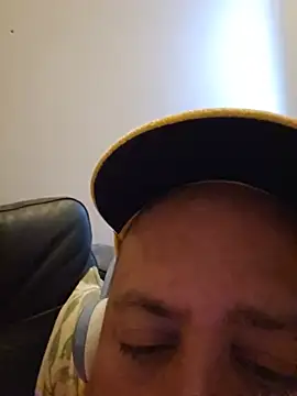 heterohotguy78 webcam show