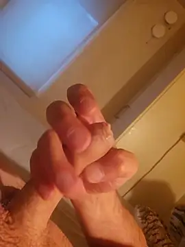 heterohotguy78's Webcam Show