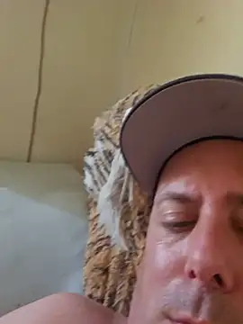heterohotguy78 Webcam Show