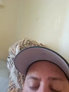 heterohotguy78's Webcam Show
