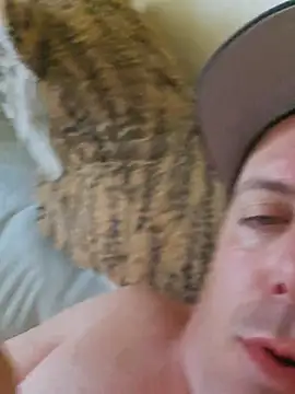 heterohotguy78 webcam show