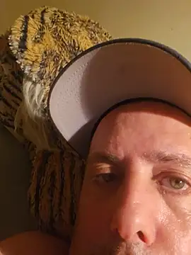 heterohotguy78 webcam show