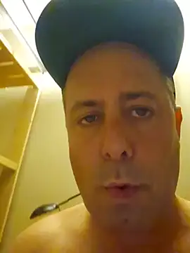 heterohotguy78 Webcam Show