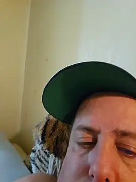 heterohotguy78 webcam show