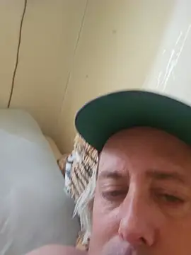 heterohotguy78's Webcam Show