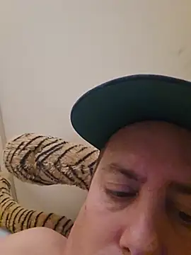 heterohotguy78 Show in webcam