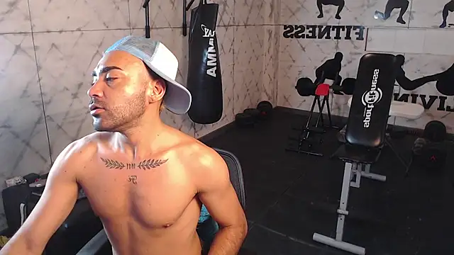 Show modela Axe_jones na web-kameri