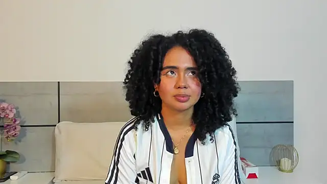 Chat XXX ao vivo de Kiraspell