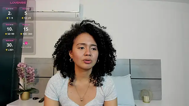 Chat +18 de Kiraspell ao vivo