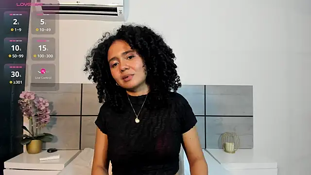 Kiraspell's Live XXX Chat