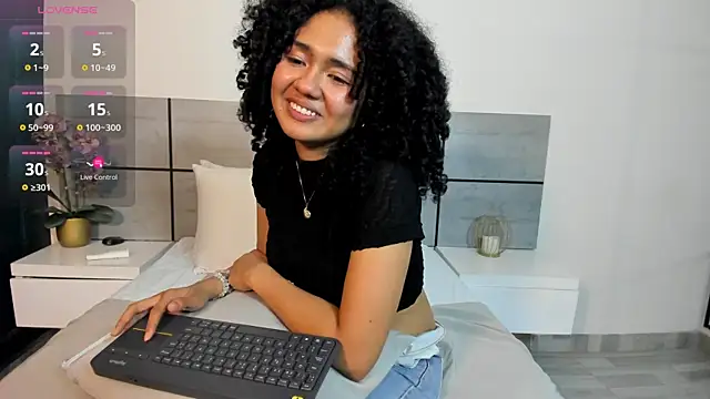 Kiraspell's Live XXX Chat