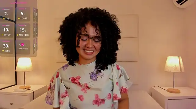 Kiraspell's Live XXX Chat