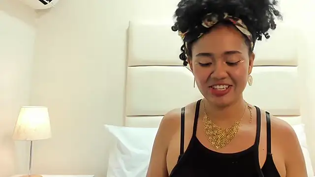 แชท XXX สดของ Kiraspell