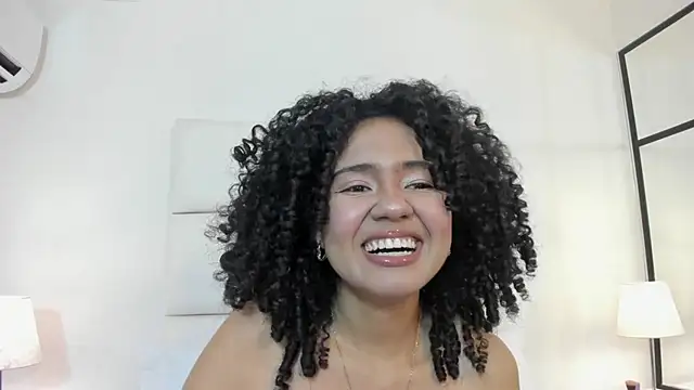 Kiraspell's Live XXX Chat