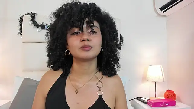 دردشة Kiraspell الجنسية المباشرة