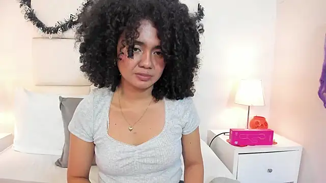 Kiraspell's Live XXX Chat