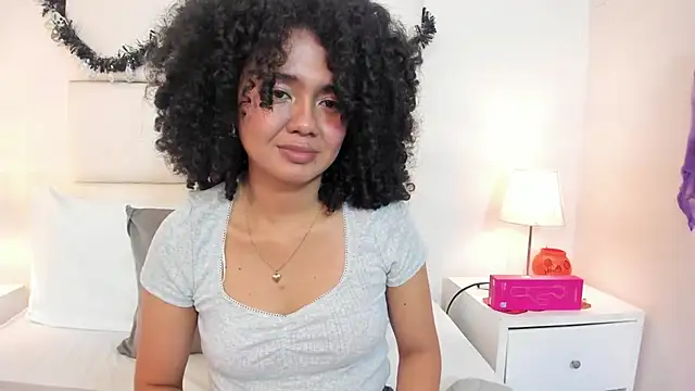 Kiraspell's Live XXX Chat