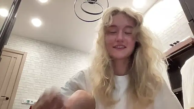 צ'אט XXX בשידור חי של MissMillyx
