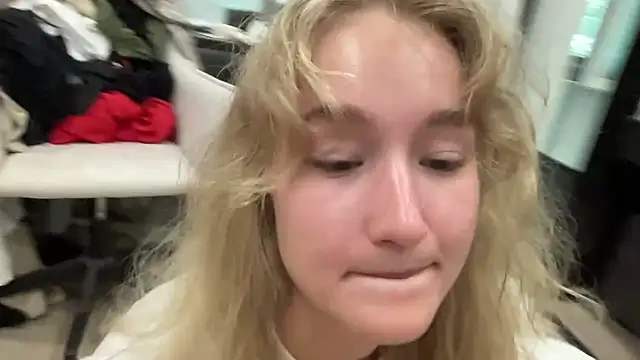 MissMillyx's Webcam Show