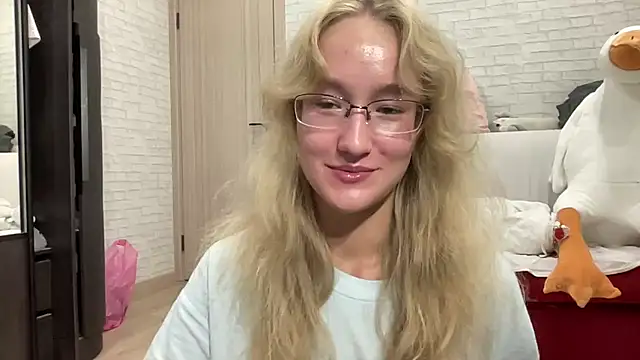 MissMillyx Adlı Modelin Web Kamerası Şovu