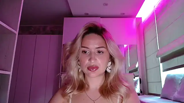 Jolenneky Chat XXX live