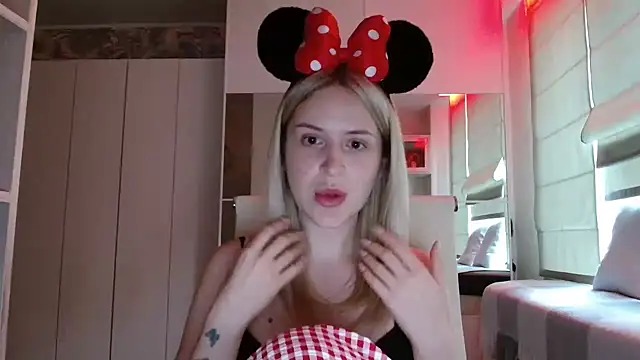 Chat +18 de Jolenneky ao vivo