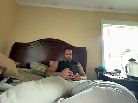 Charmingswoleking Webcam show