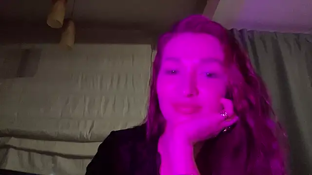 Nolenne webcam show