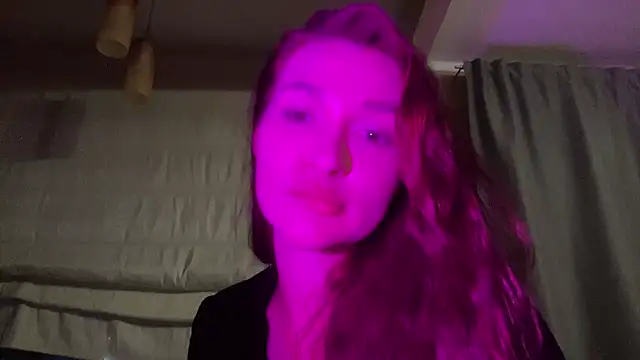Nolenne Pertunjukan Webcam