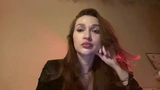 Show modela Nolenne na web-kameri