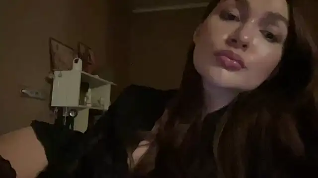 Živý XXX chat Nolenne