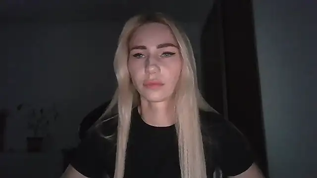 Solariakin Live XXX chat