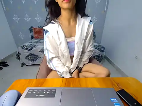 Show Webcam de Yours-Zoya
