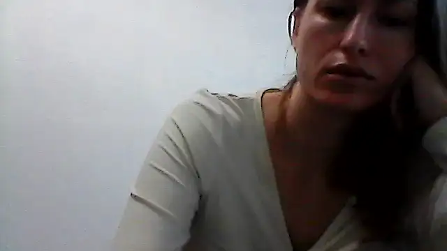 Nimetta's Live XXX Chat