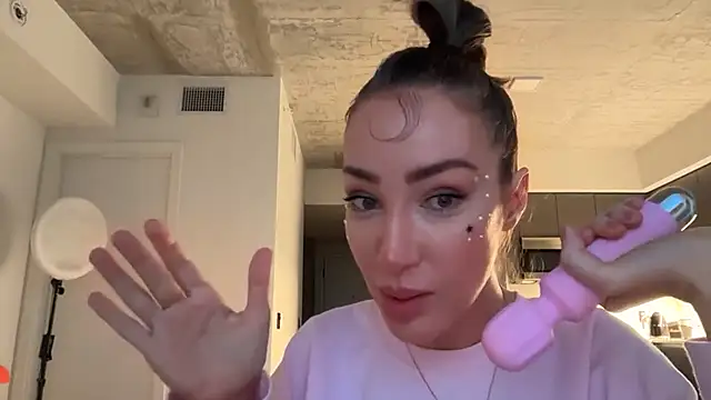 Saroria's Webcam Show