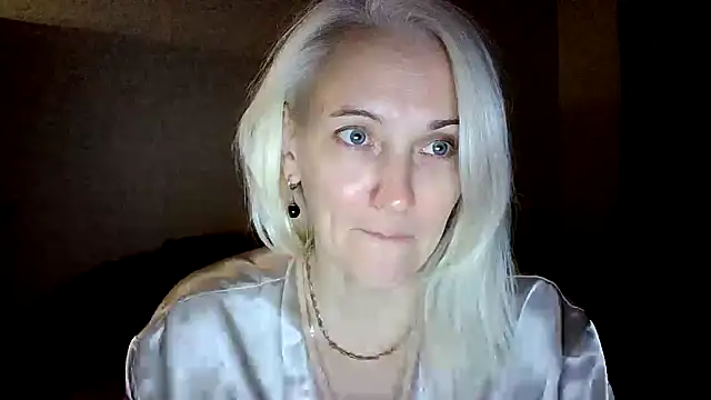 XXX chat uživo modela Calissako