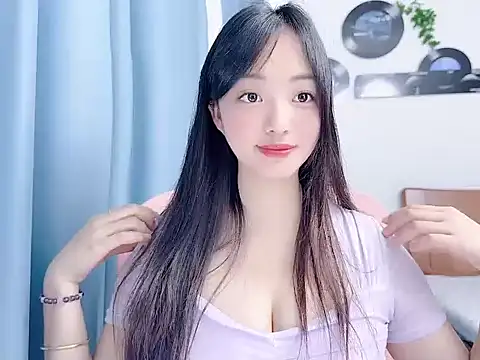 Winnie666999 网络视讯表演