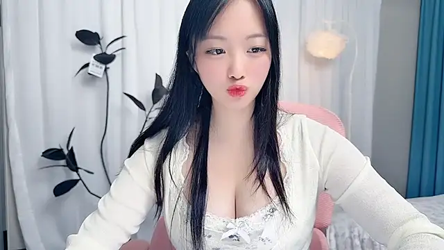 Winnie666999 在線直播表演