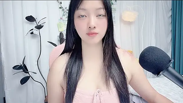 Winnie666999 Chat XXX in diretta