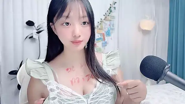 Winnie666999 在線直播表演