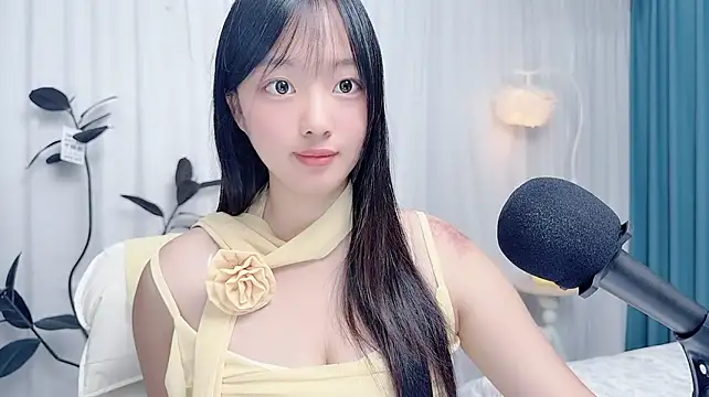 Winnie666999 在線直播表演