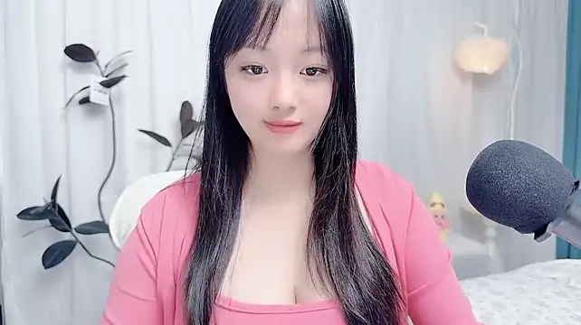 Winnie666999 Show Webcam