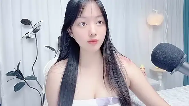 XXX chat uživo modela Winnie666999