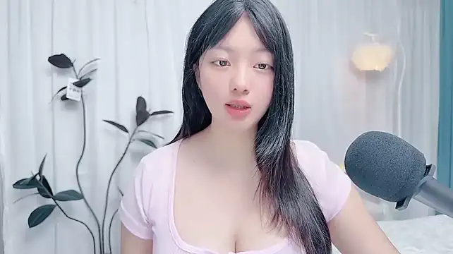 Winnie666999 XXX чат на живо