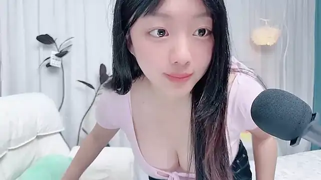 Winnie666999 Show Webcam