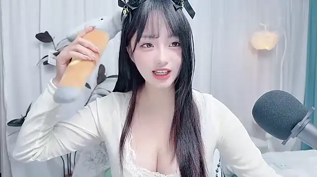 Winnie666999 Adlı Modelin Canlı XXX Sohbeti