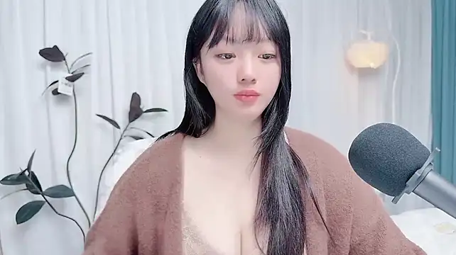 Winnie666999のウェブカメラショー