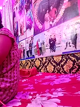Divyaa-88's Live XXX Chat