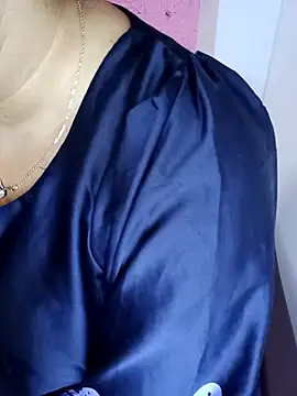 o_yes_bhabhi's Live XXX Chat